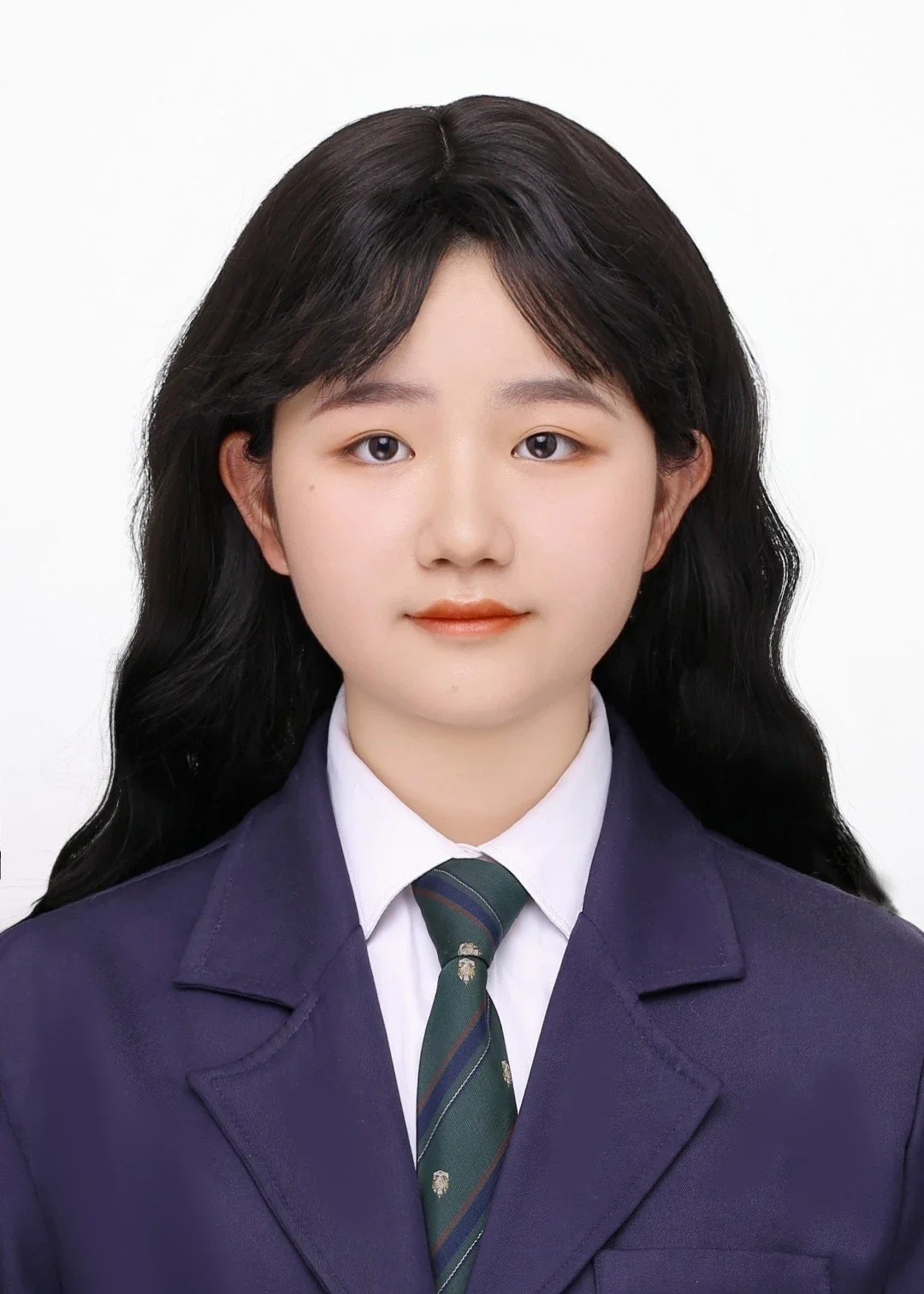 卢荟.jpg